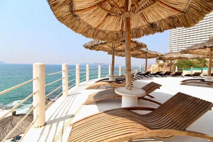 Suite Frente Al Mar En El Corazon De Acapulco Exteriör bild
